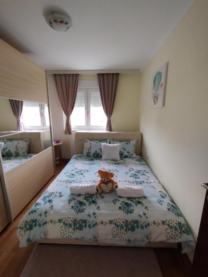 Apartman Mali Raj Vrnjačka Banja Exterior foto